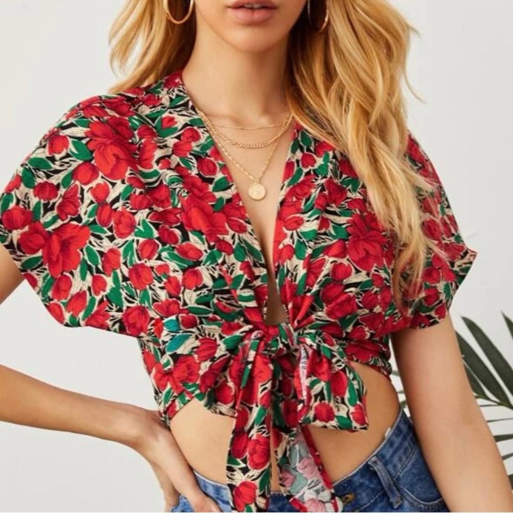 Tie front floral crop top